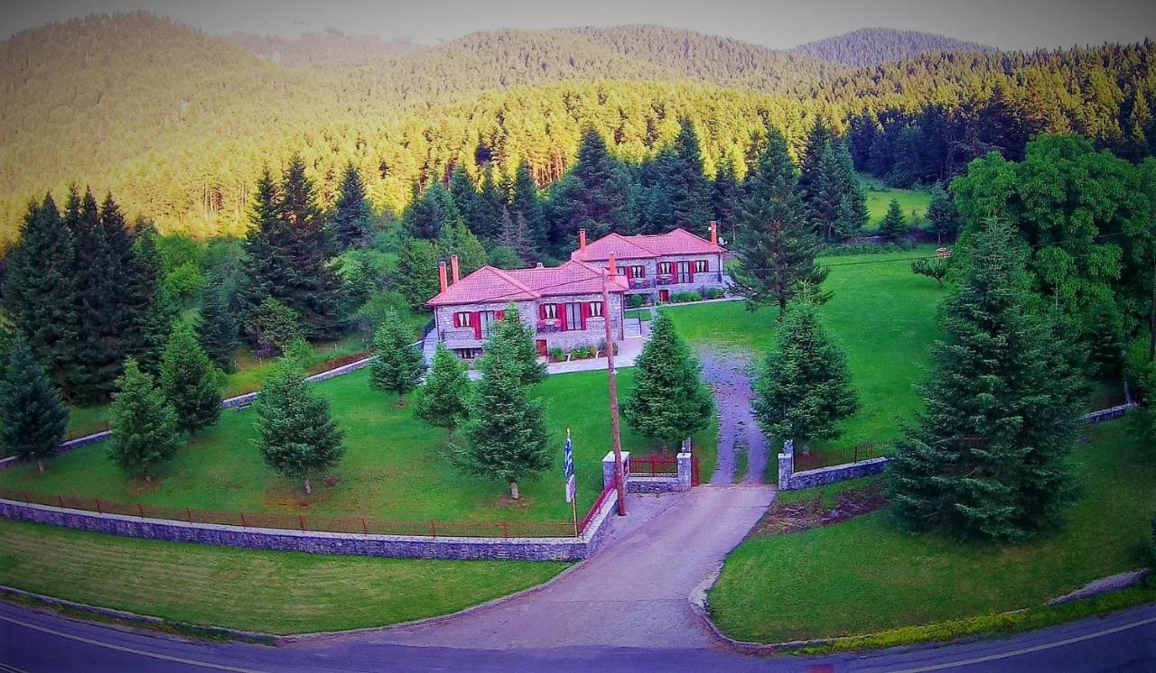 Φιλοξένια Studios Vitina Bagian luar foto